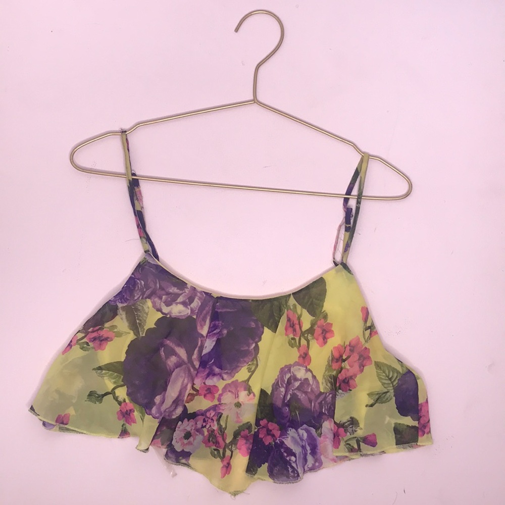 Flowy Floral Crop
